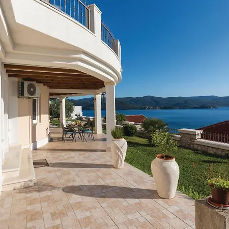 Διαμέρισμα Lovely In Komarna With House Sea View *